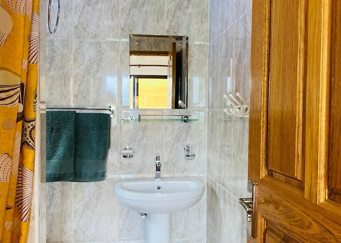 Oceanic View Apartamento *